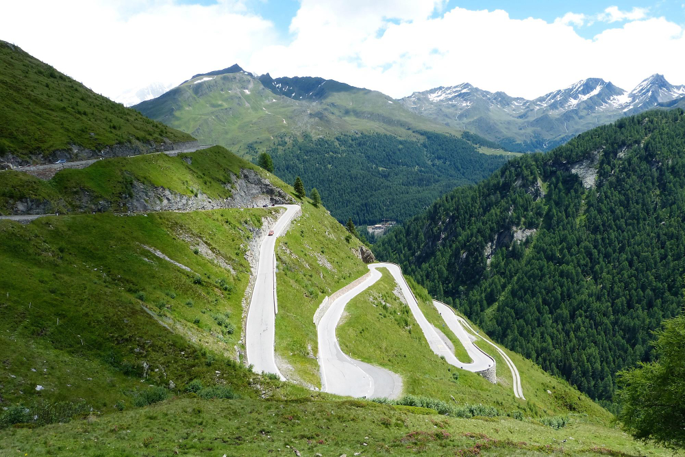 Cele mai spectaculoase trasee montane din Carpați