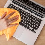 Cele mai bune metode de curățare a laptopului